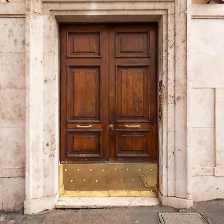 Pearl Of Circo Massimo Apartment *
