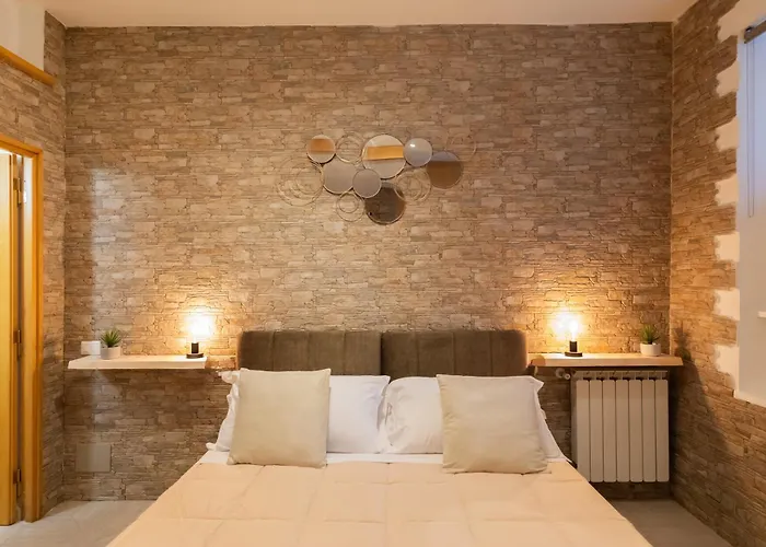 Pearl Of Circo Massimo * Rome